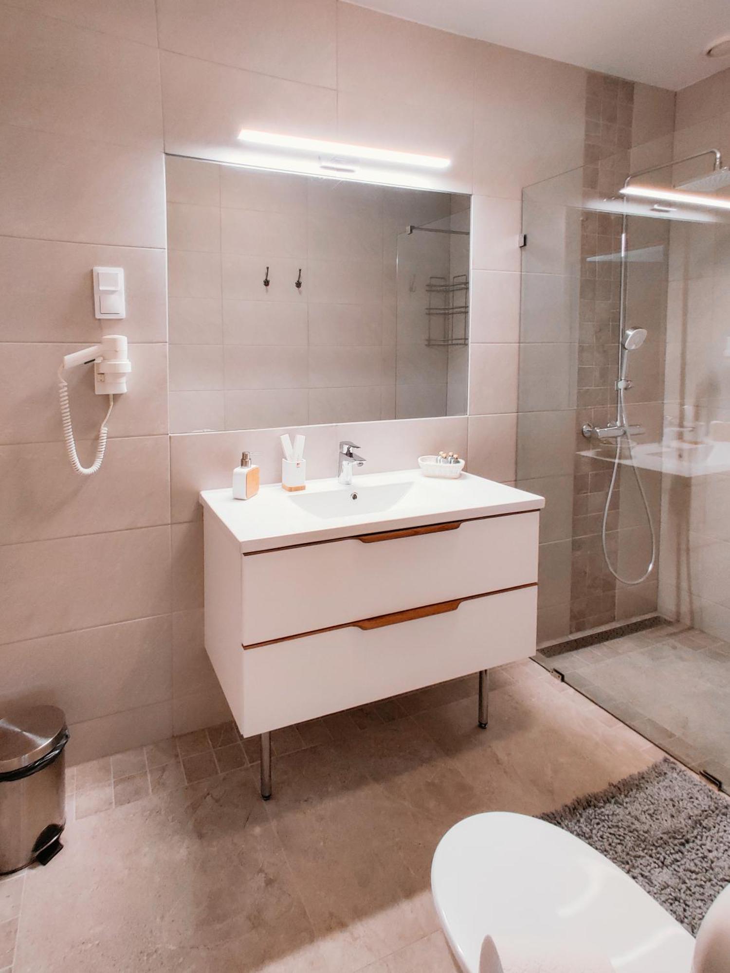 Hotell Wironia Johvi Luaran gambar