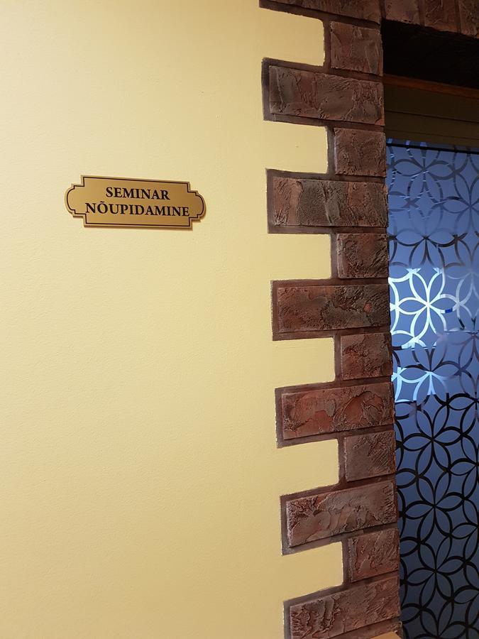 Hotell Wironia Johvi Luaran gambar